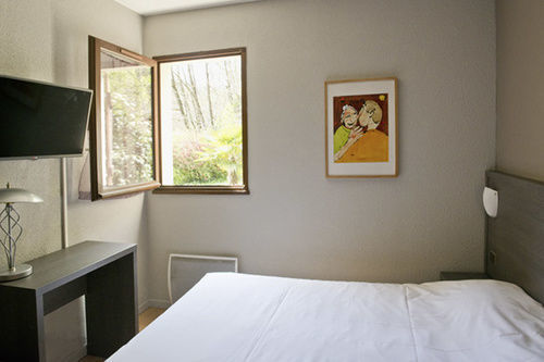 Hotellerie De La Cascade Saint-Genis-les-Ollières Esterno foto