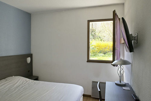 Hotellerie De La Cascade Saint-Genis-les-Ollières Esterno foto